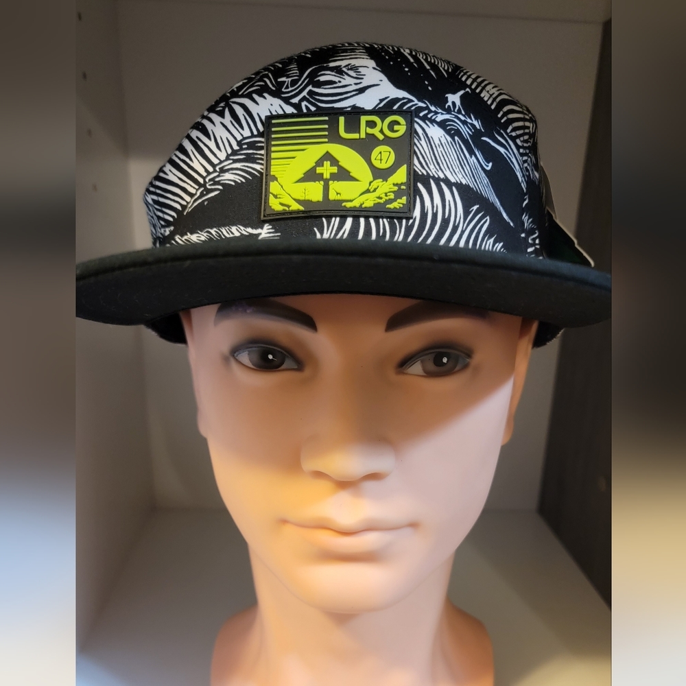 BNWT LRG Adjustable Hat